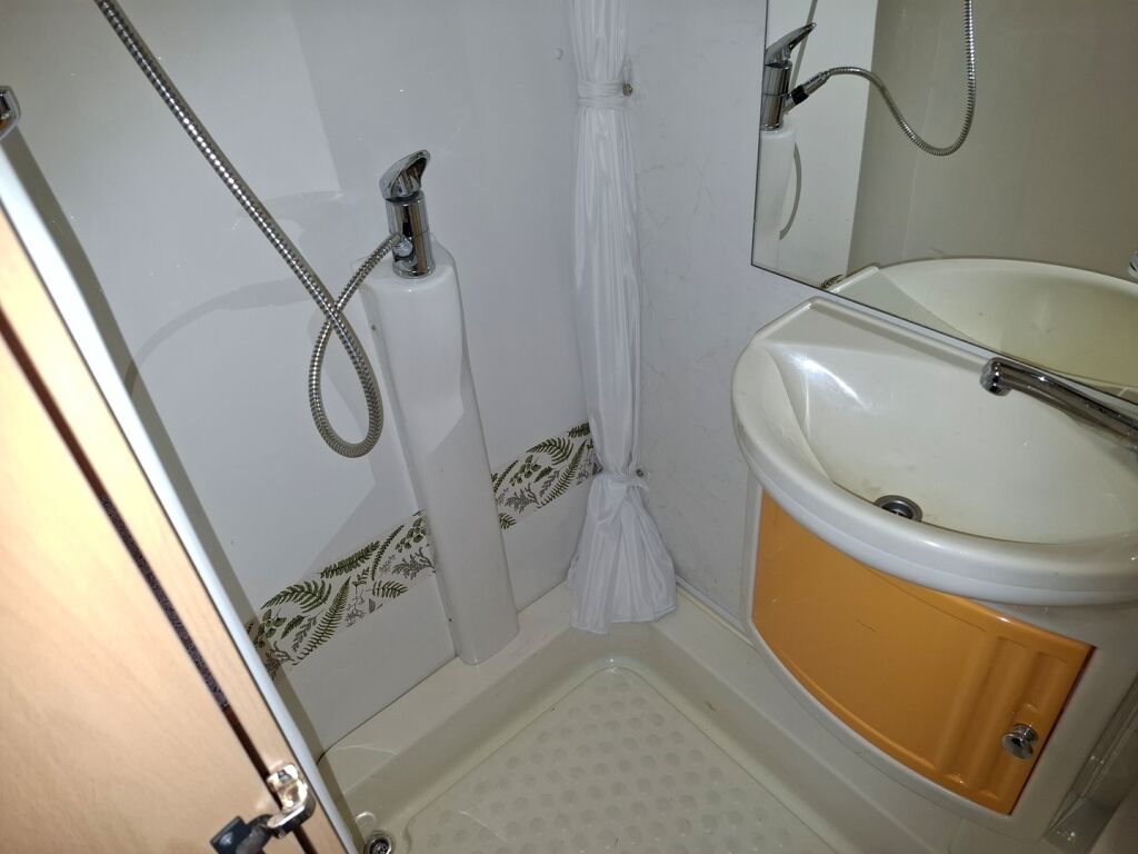 Dethleffs Globetrotter 1999 Valkoinen