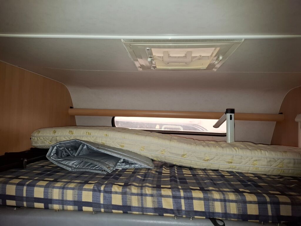 Dethleffs Globetrotter 1999 Valkoinen