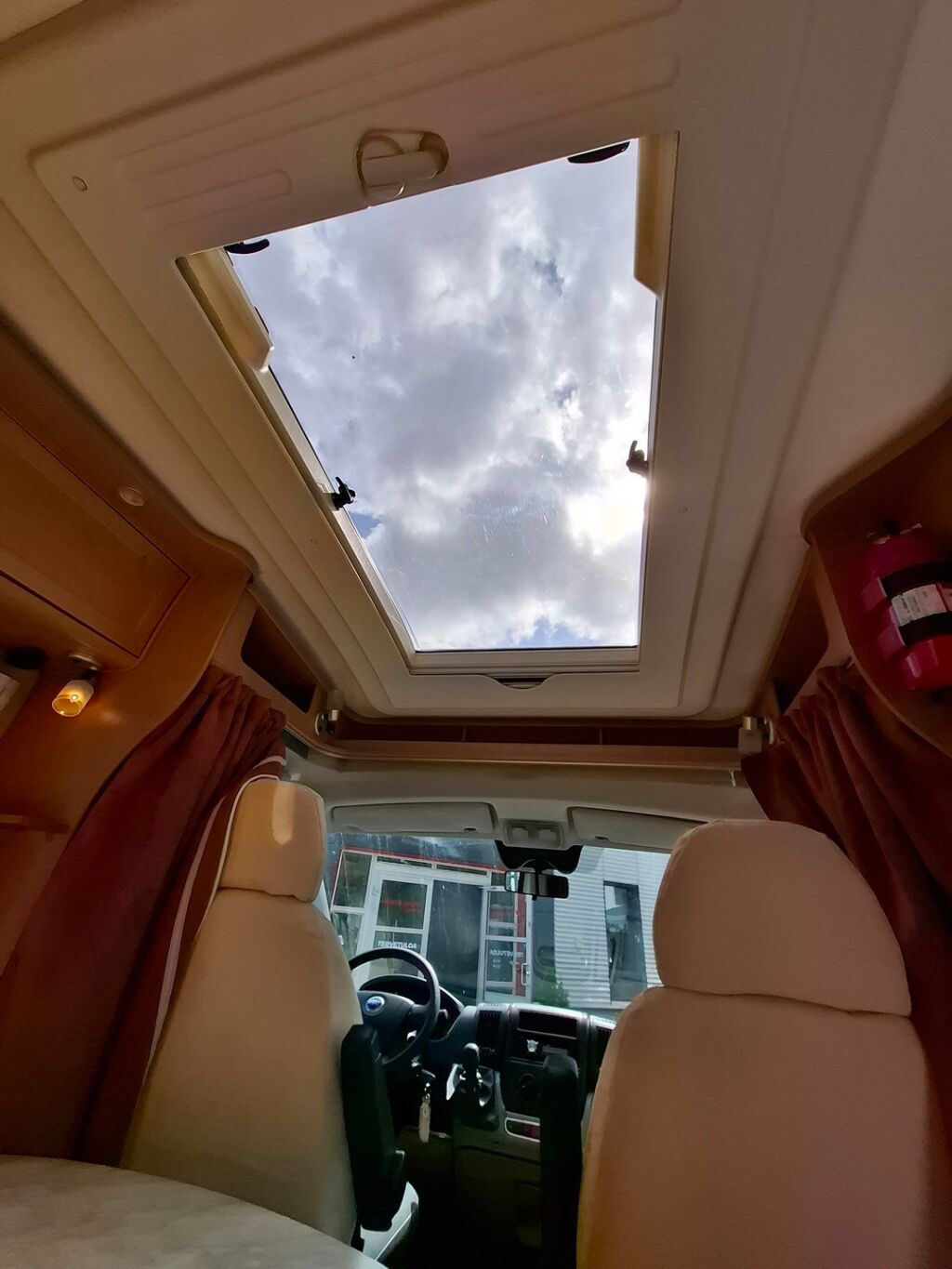 Kabe Travel Master 750 WG 2007 Valkoinen