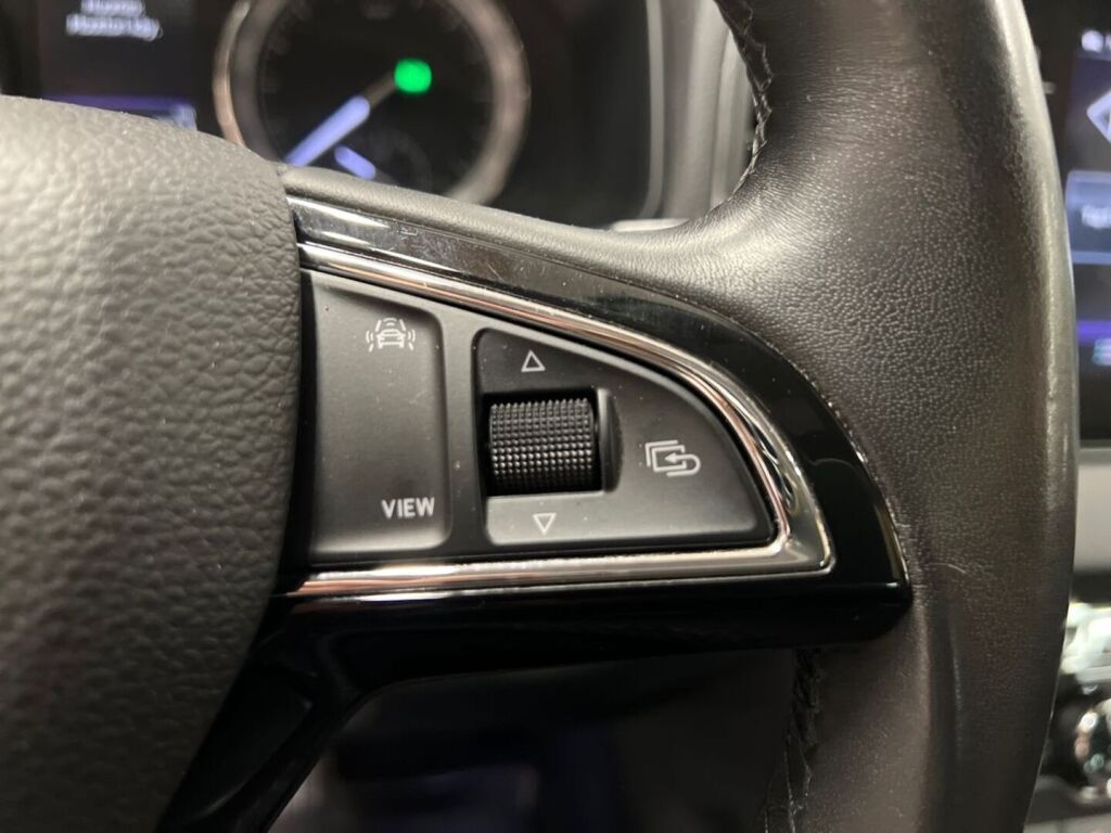 Skoda Karoq 2019 Sininen