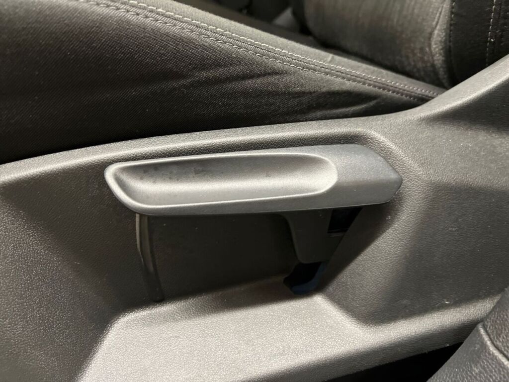 Skoda Karoq 2019 Sininen