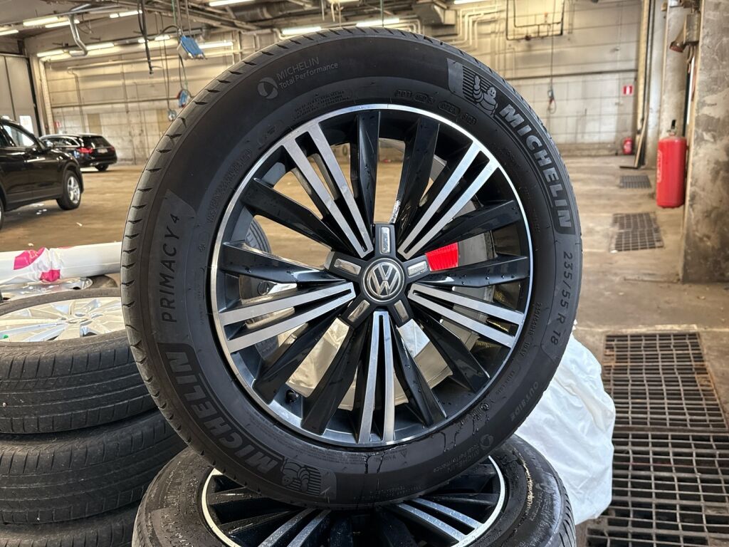 Volkswagen Tiguan 2017 Musta