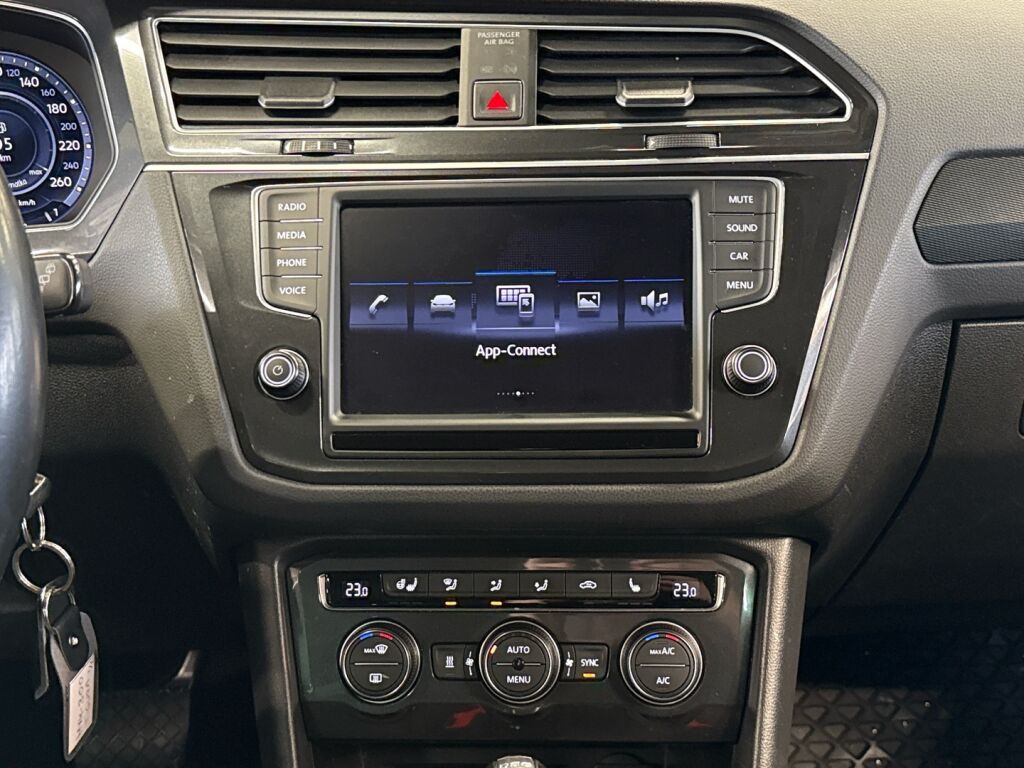 Volkswagen Tiguan 2017 Musta