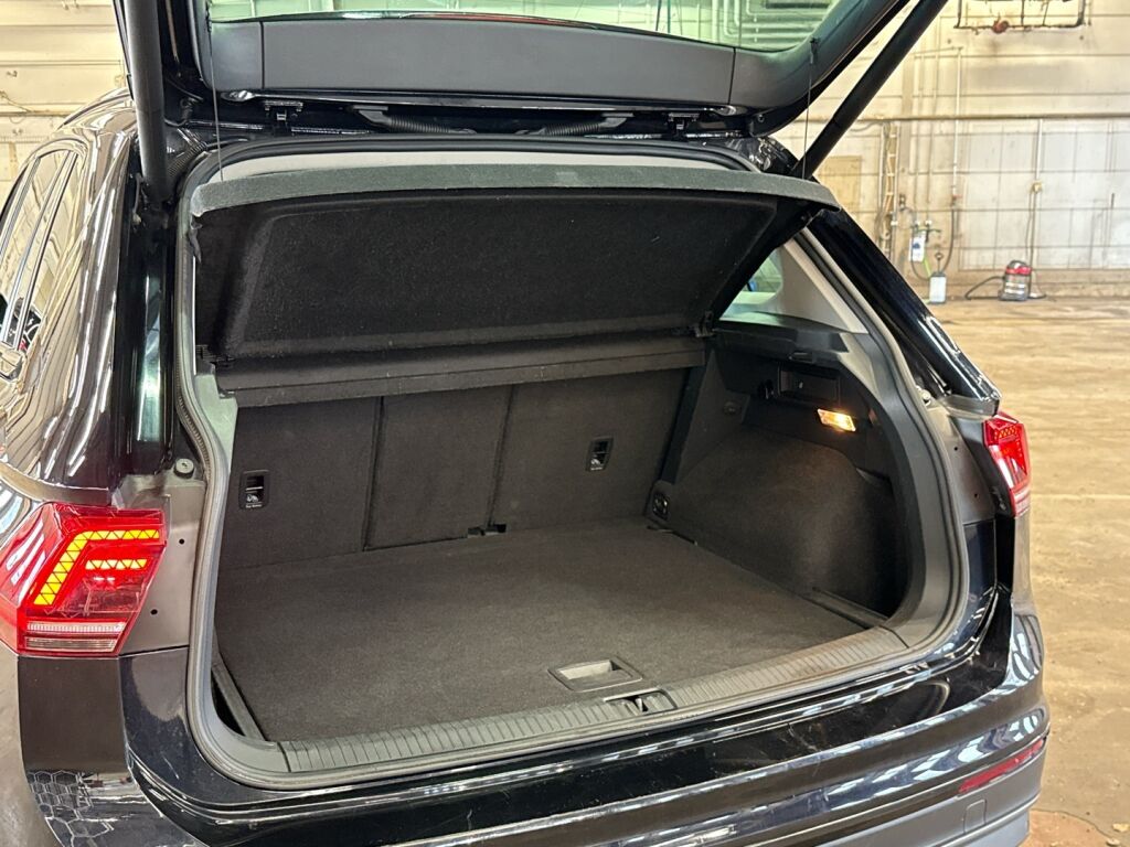 Volkswagen Tiguan 2017 Musta