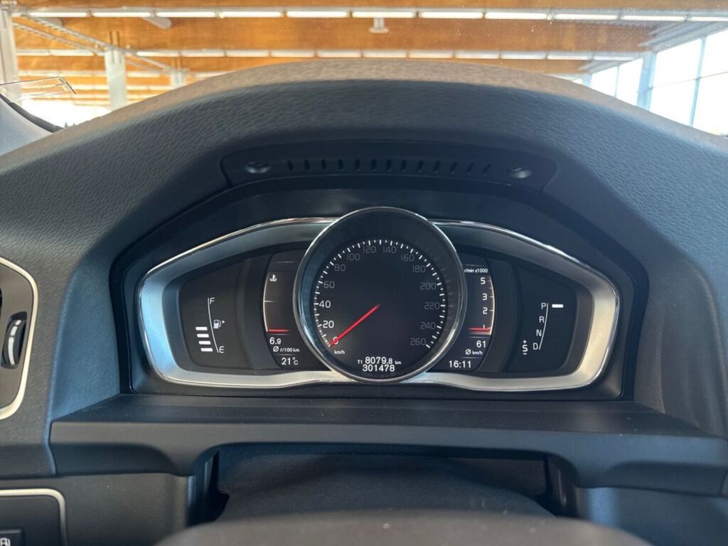 Volvo V60 Cross Country 2017 Valkoinen