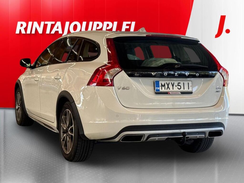 Volvo V60 Cross Country 2017, kuva 3/26