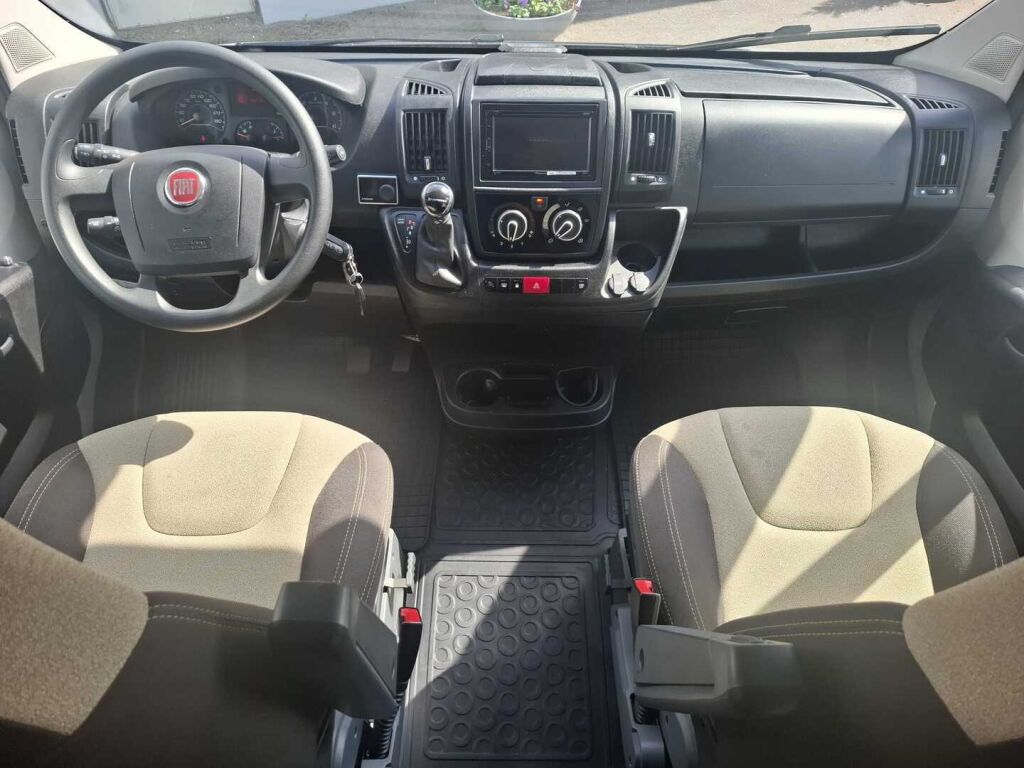 Pössl RoadCar VAN R 600 2020 Harmaa