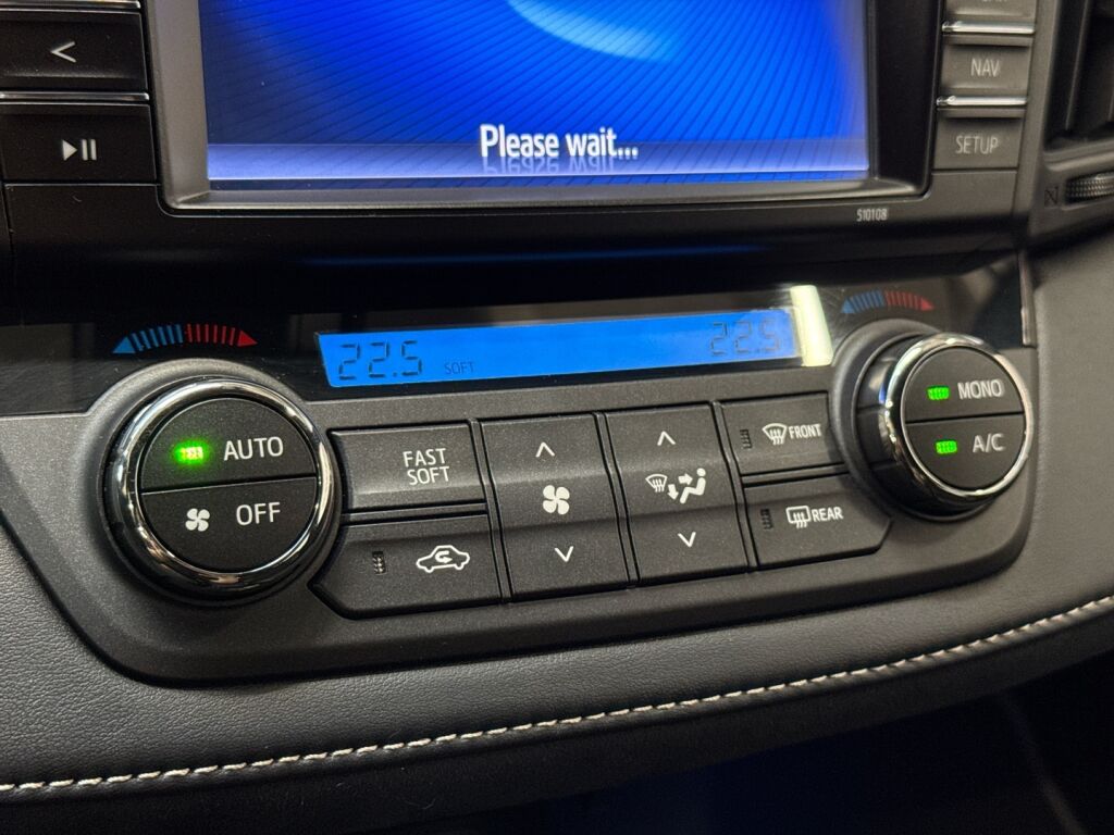 Toyota RAV4 2017 Sininen