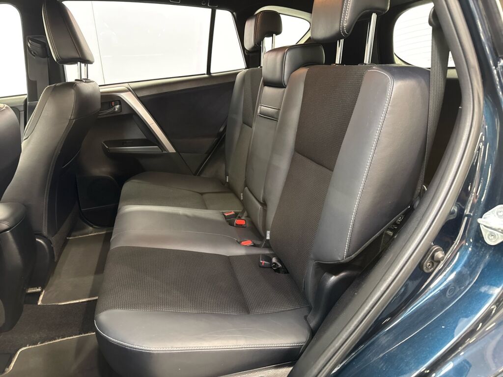 Toyota RAV4 2017 Sininen