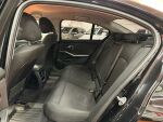 BMW 330 2019 Musta