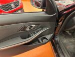 BMW 330 2019 Musta