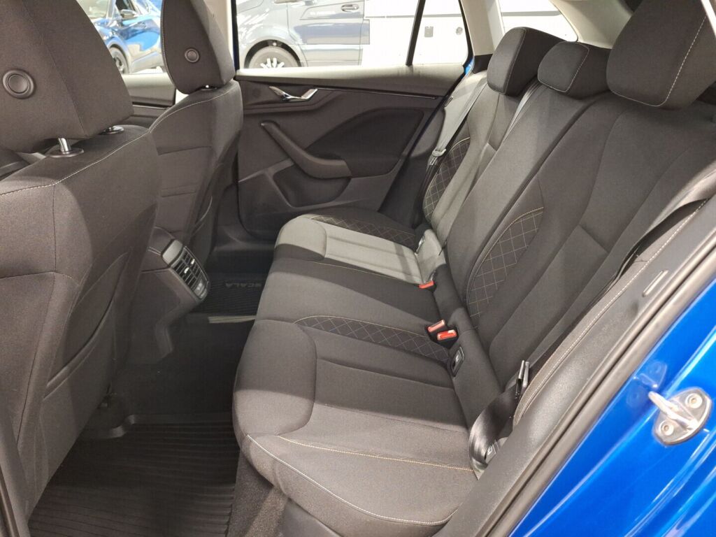 Skoda Scala 2020 Sininen