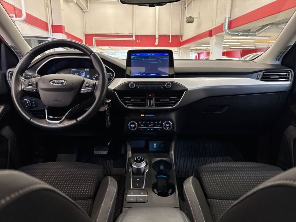 Ford Focus 2019 Punainen