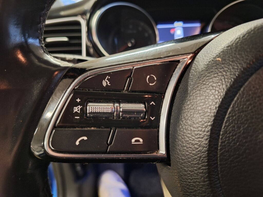 Kia XCeed 2019 Sininen