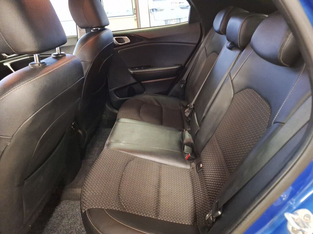 Kia XCeed 2019 Sininen