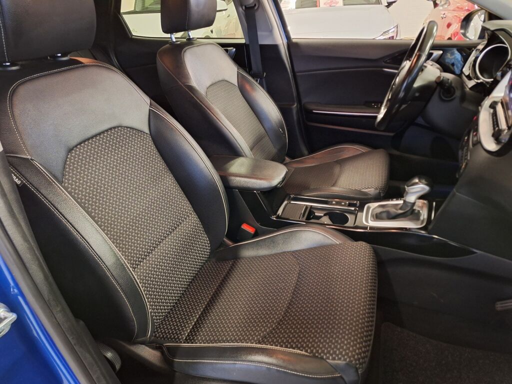 Kia XCeed 2019 Sininen