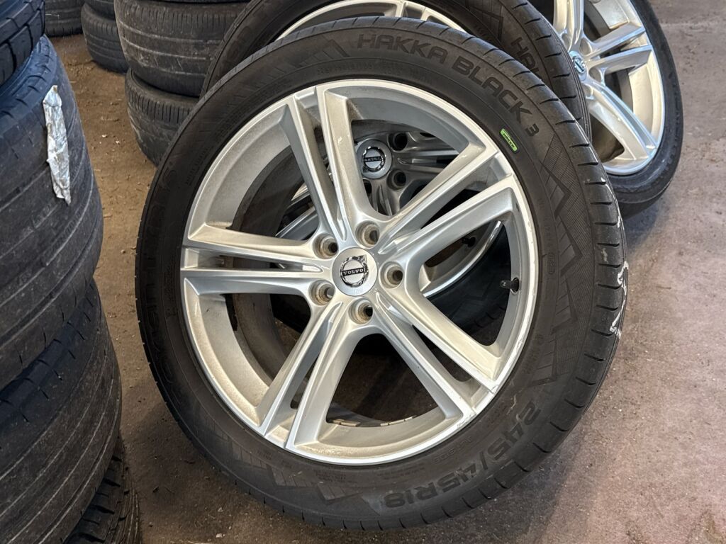 Volvo S90 2019 Harmaa