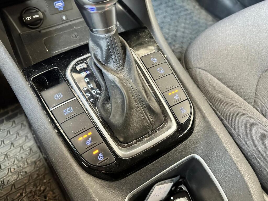 Hyundai IONIQ plug-in 2020 Valkoinen