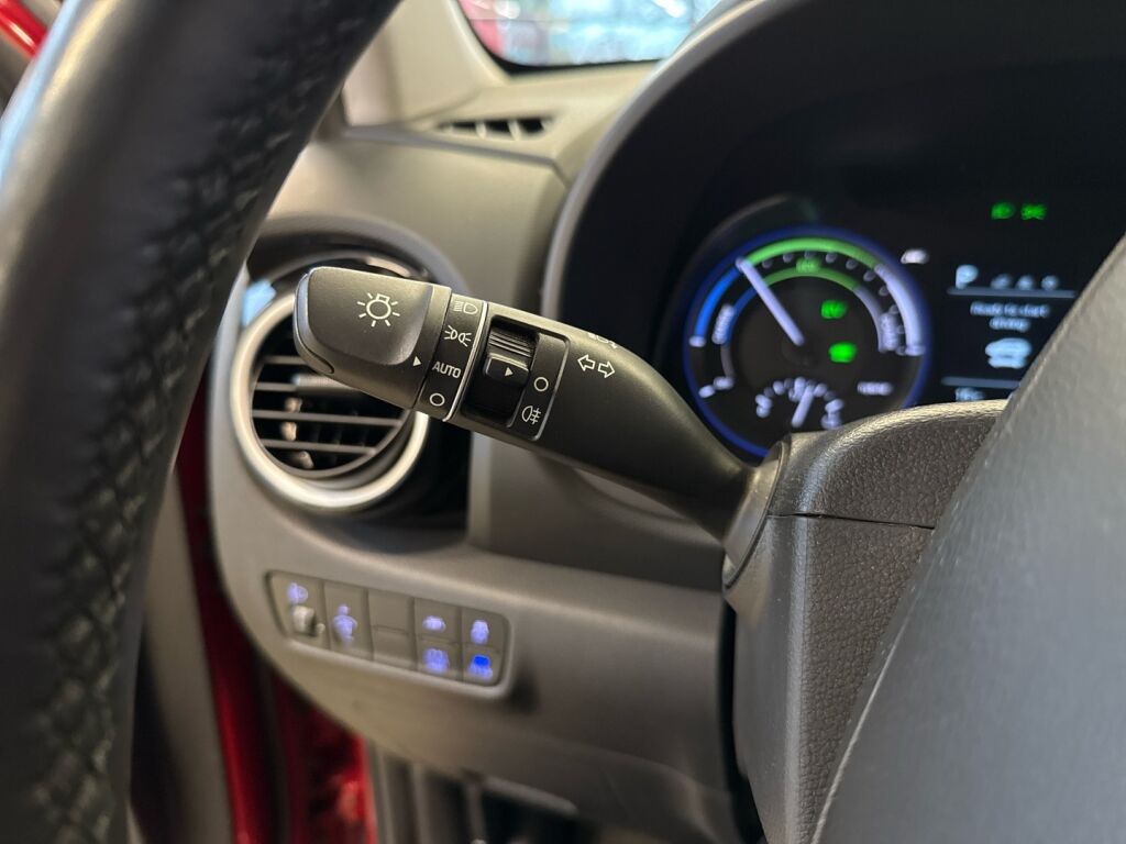 Hyundai KONA 2020 Punainen