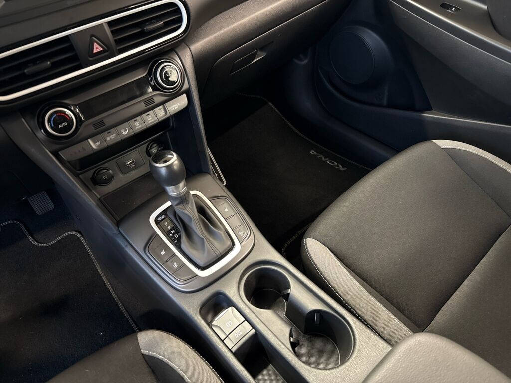 Hyundai KONA 2020 Punainen