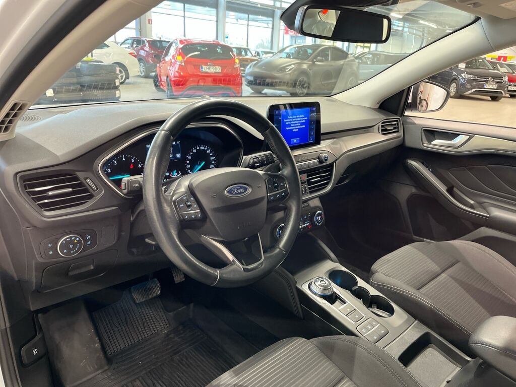 Ford Focus 2020 Valkoinen