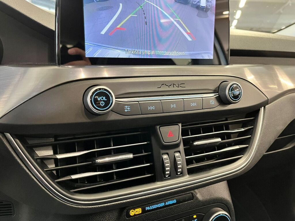 Ford Focus 2020 Valkoinen