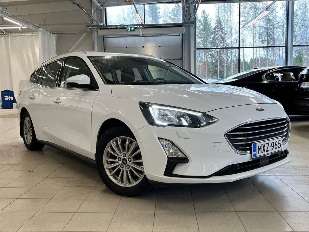 Ford Focus 2020 Valkoinen