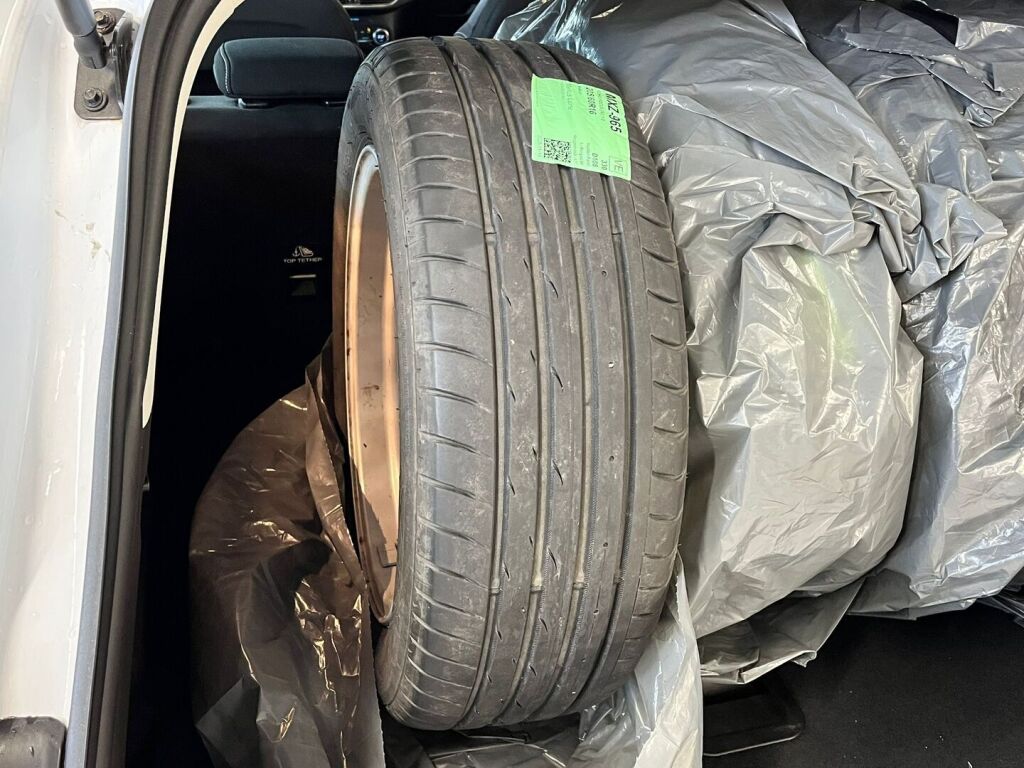 Ford Focus 2020 Valkoinen