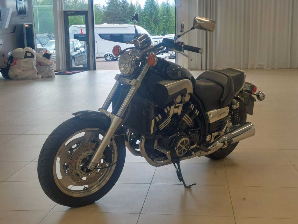 Yamaha VMX 2000 