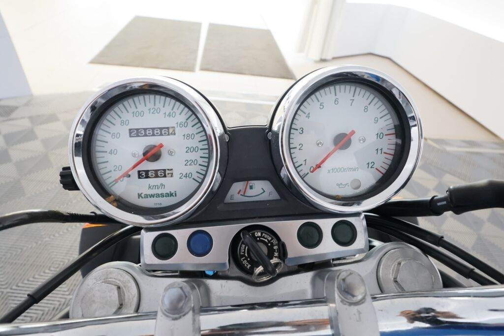 Kawasaki ZR-7 2001 Harmaa