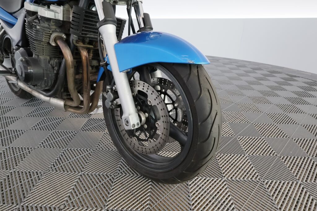 Kawasaki ZR-7 2001 Harmaa