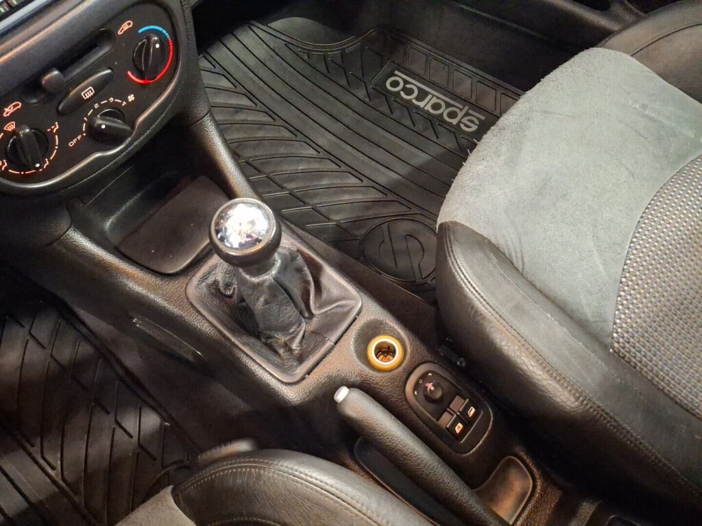 Peugeot 206 2000 Harmaa