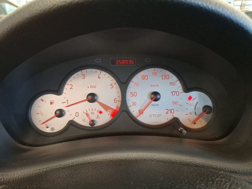 Peugeot 206 2000 Harmaa