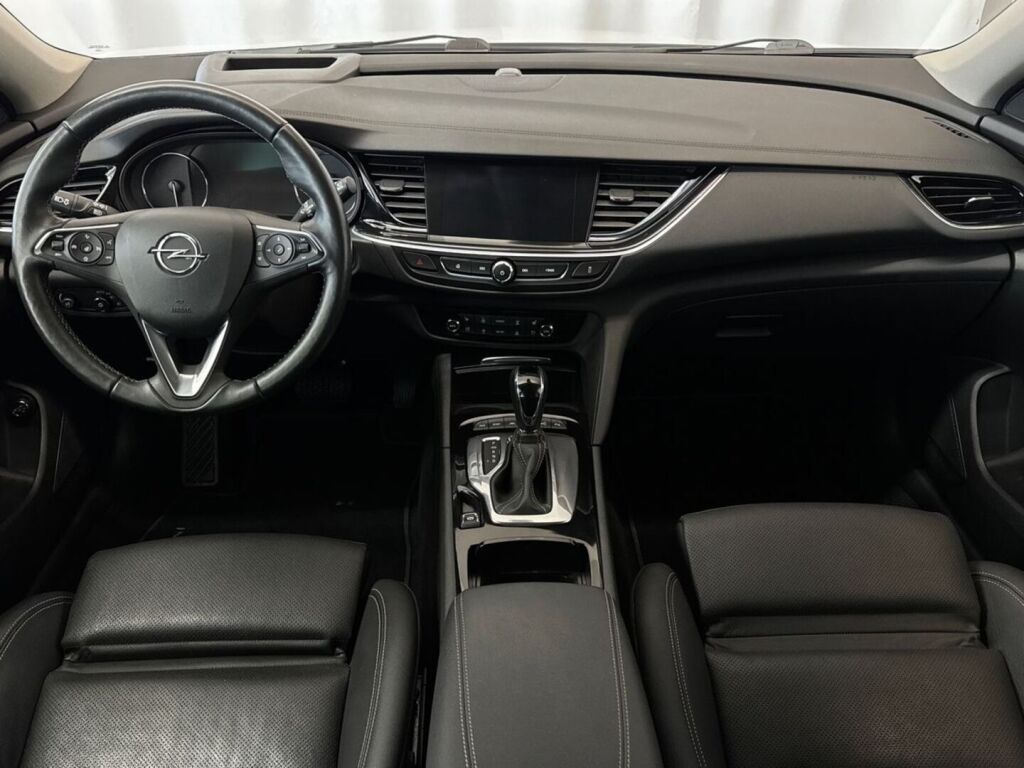 Opel Insignia 2020 Valkoinen