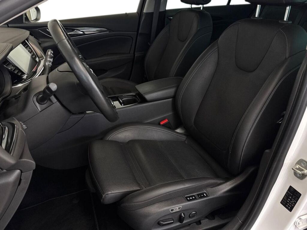 Opel Insignia 2020 Valkoinen