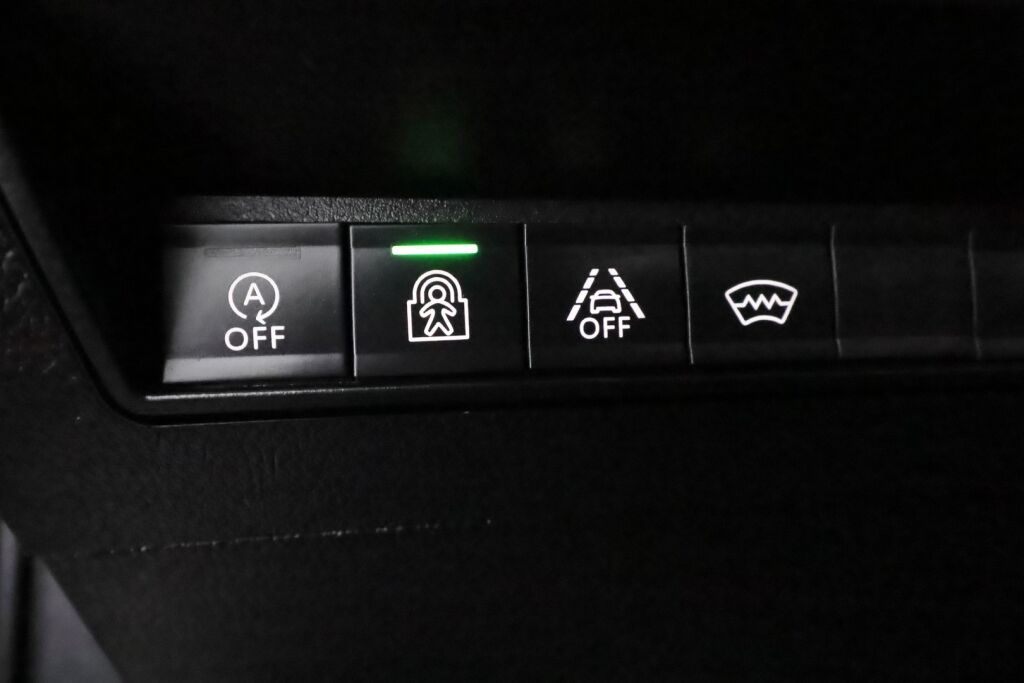 Opel Combo 2020 Ruskea (beige)