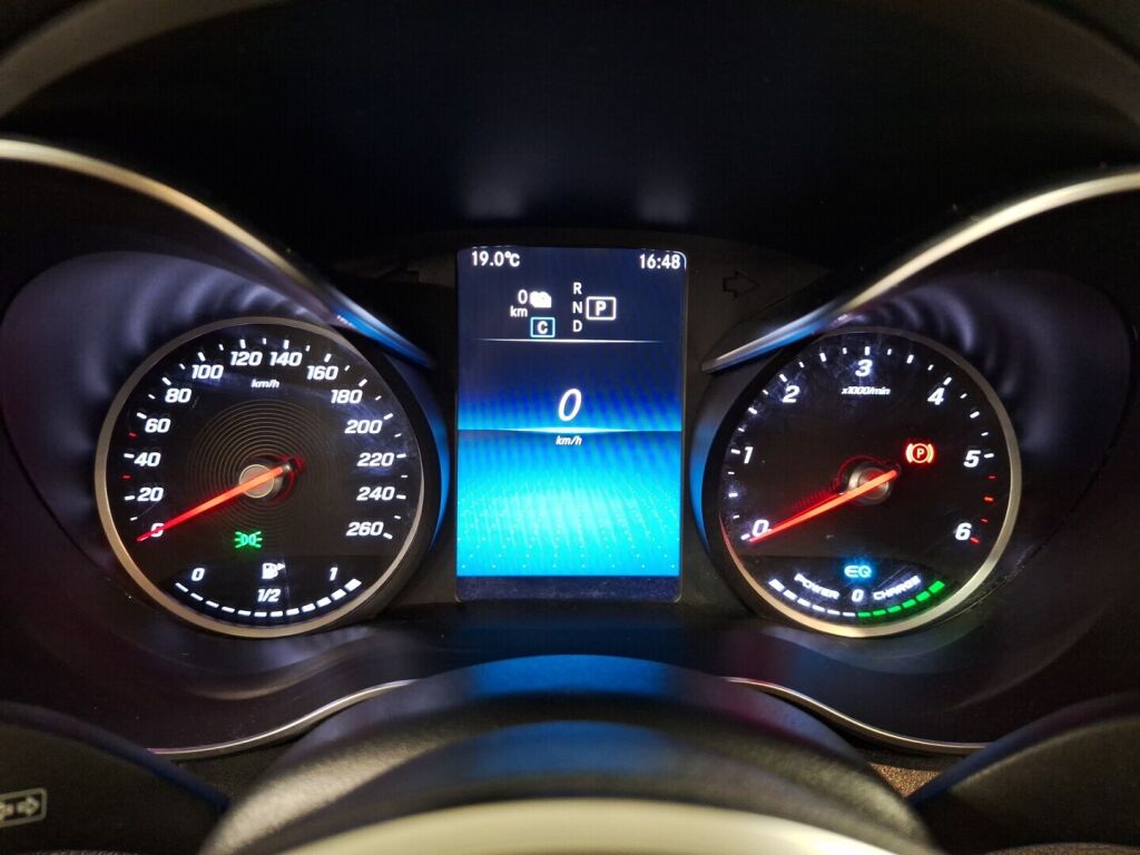 Mercedes-Benz C 2020 Musta