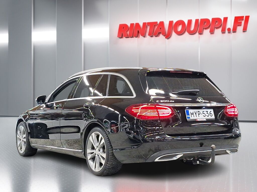 Mercedes-Benz C 2020 Musta