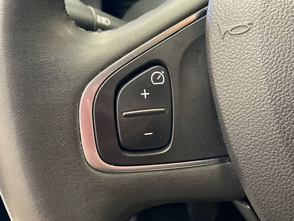 Renault Clio 2019 Valkoinen