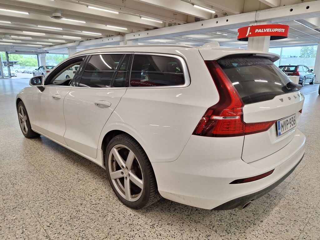 Volvo V60 2020 Valkoinen