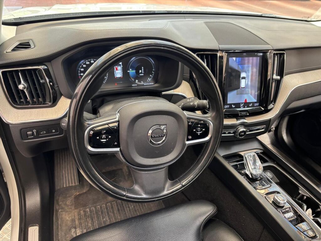 Volvo XC60 2020 Valkoinen