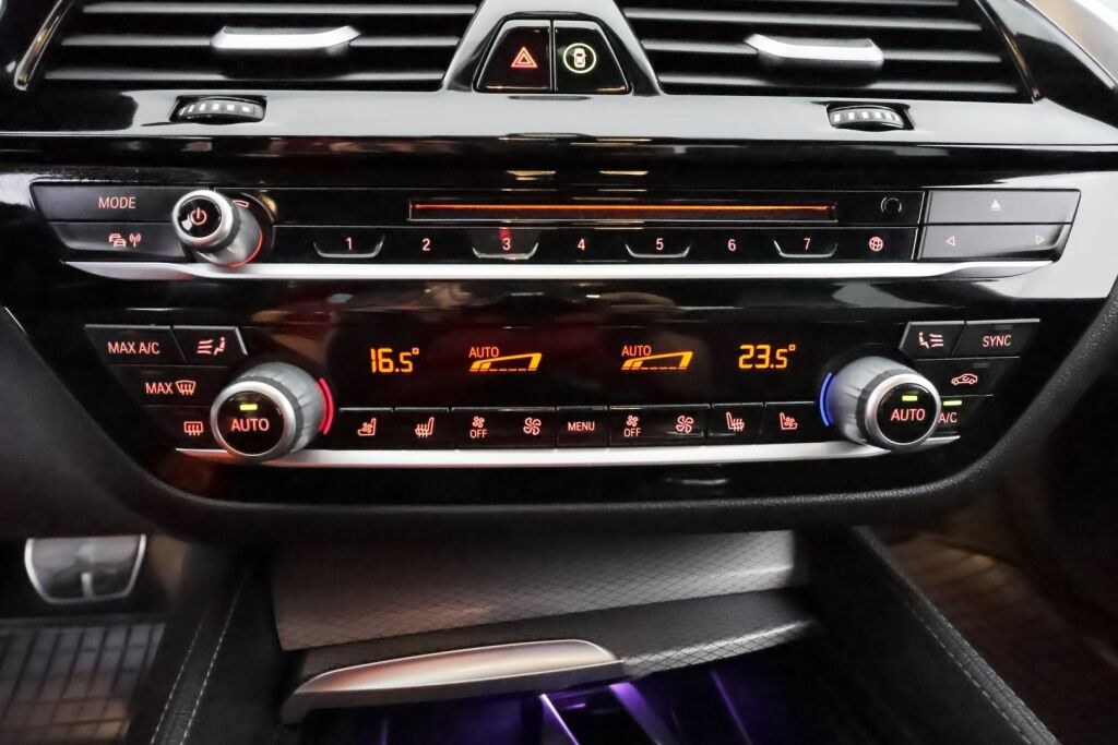 BMW 530 2019 Valkoinen