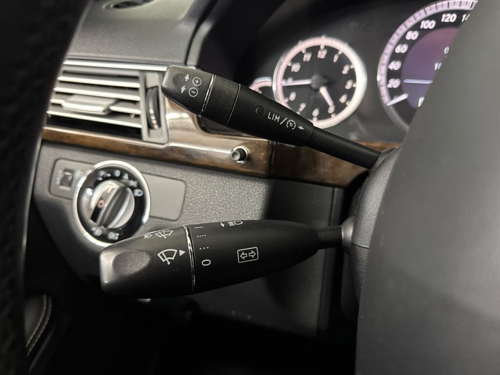 Mercedes-Benz E 2010 Valkoinen