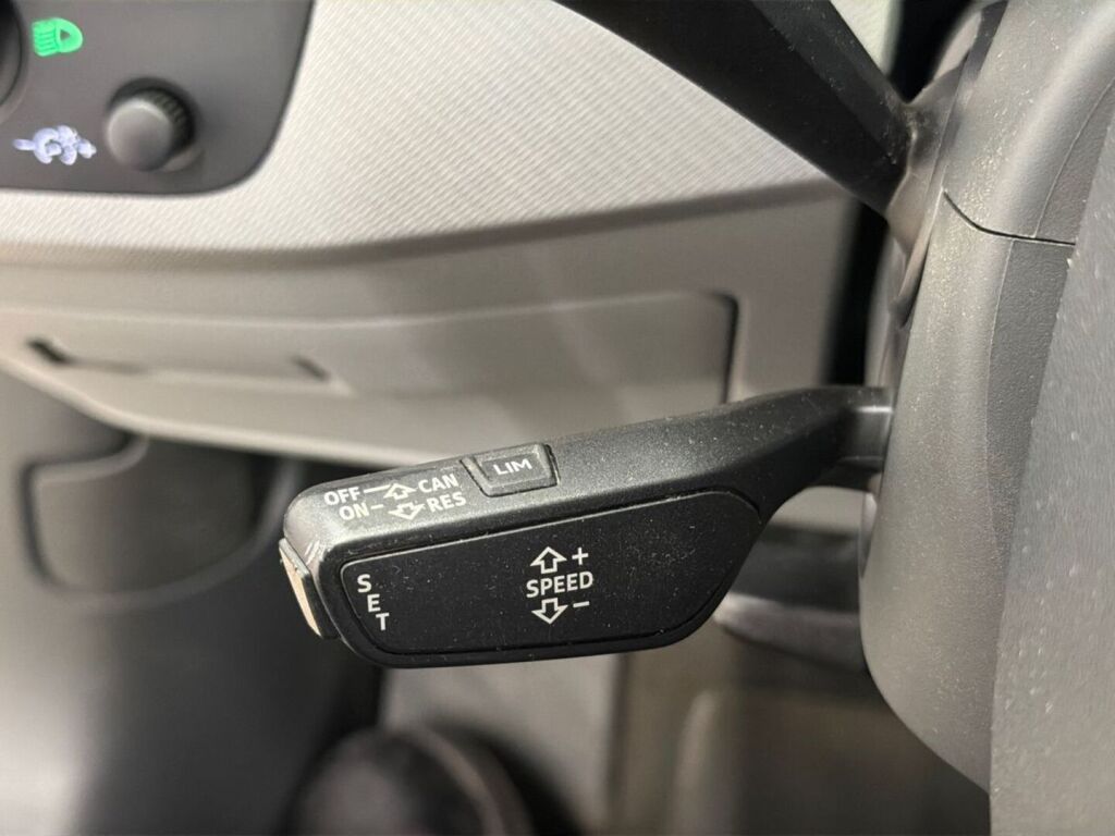 Audi A4 2016 Musta