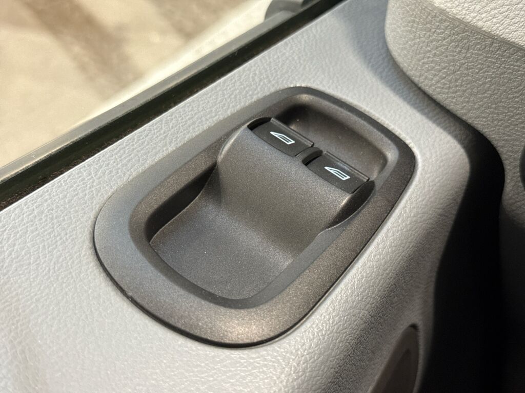 Ford Transit 2019 Valkoinen