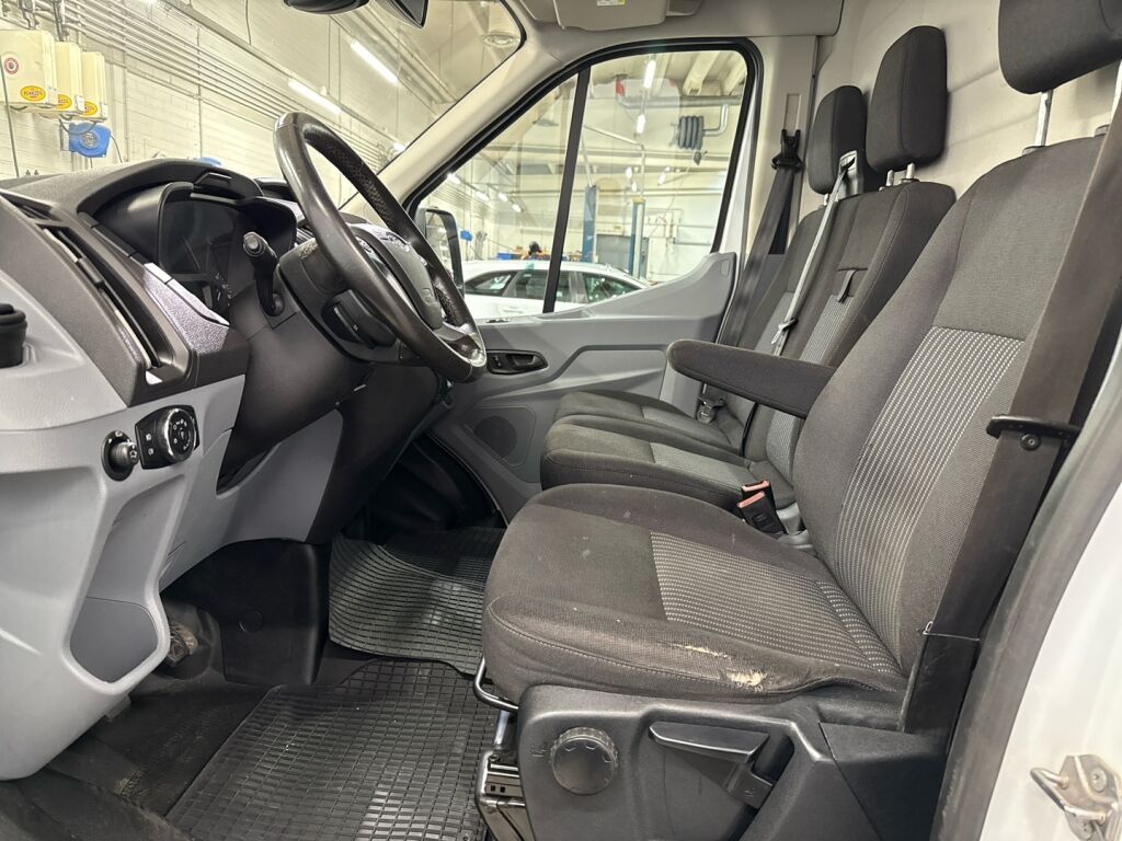 Ford Transit 2019 Valkoinen