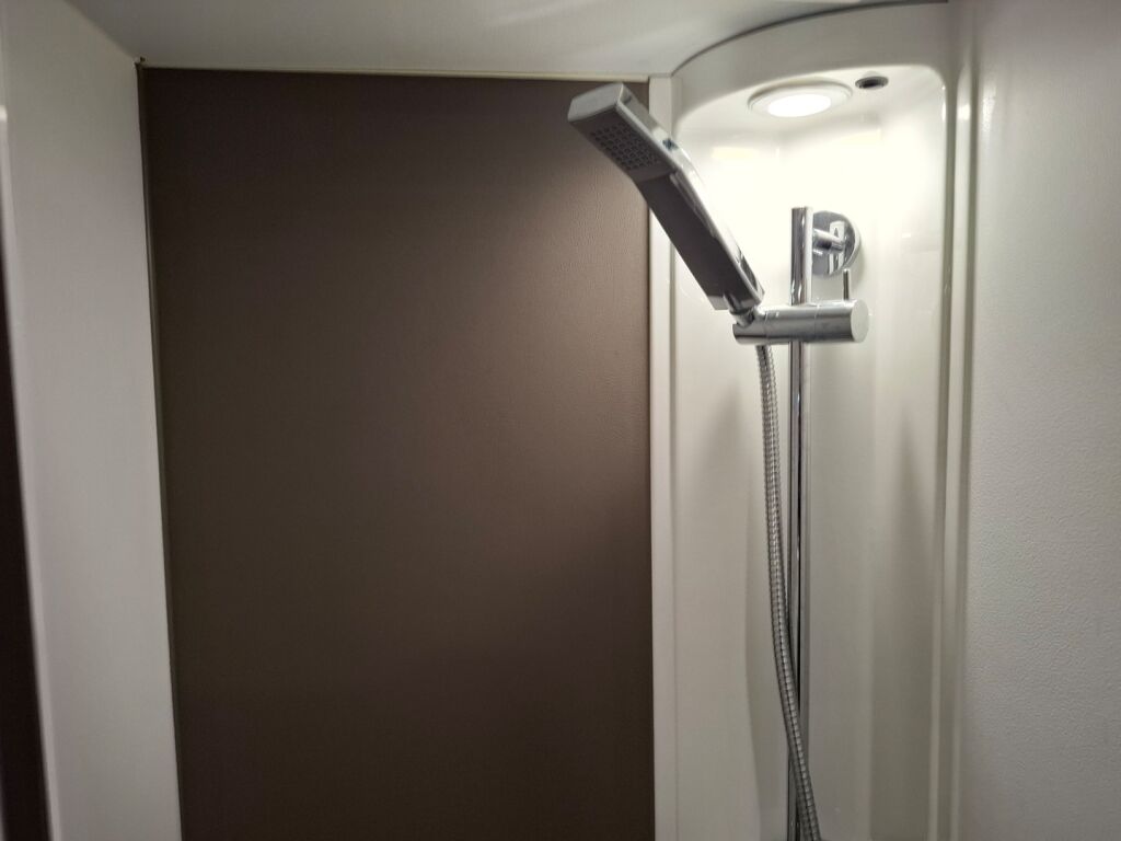 Adria Matrix 670 SL Nordkapp edition 2020 Valkoinen