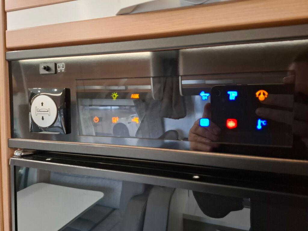 Adria Matrix 670 SL Nordkapp edition 2020 Valkoinen