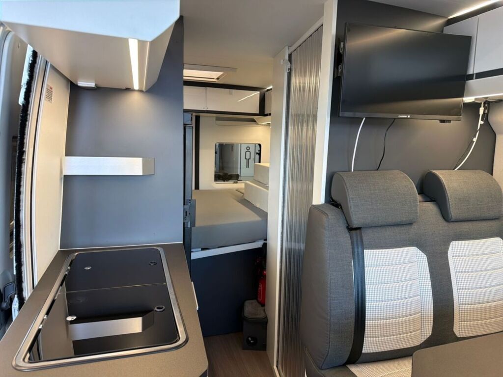 Adria TWIN SUPREME 600 SPB 2020 Harmaa