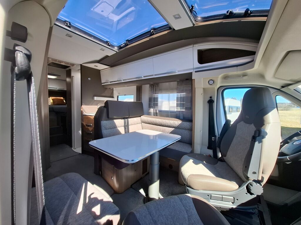 Adria Coral Plus 670 SL 2020 Harmaa